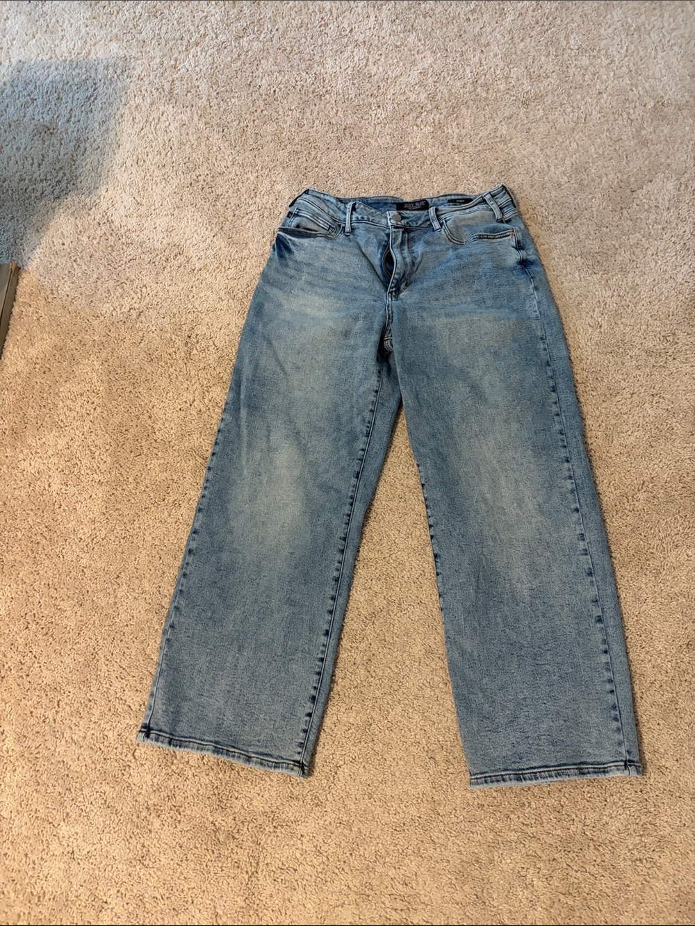 Light Wash Straight Leg Jeans